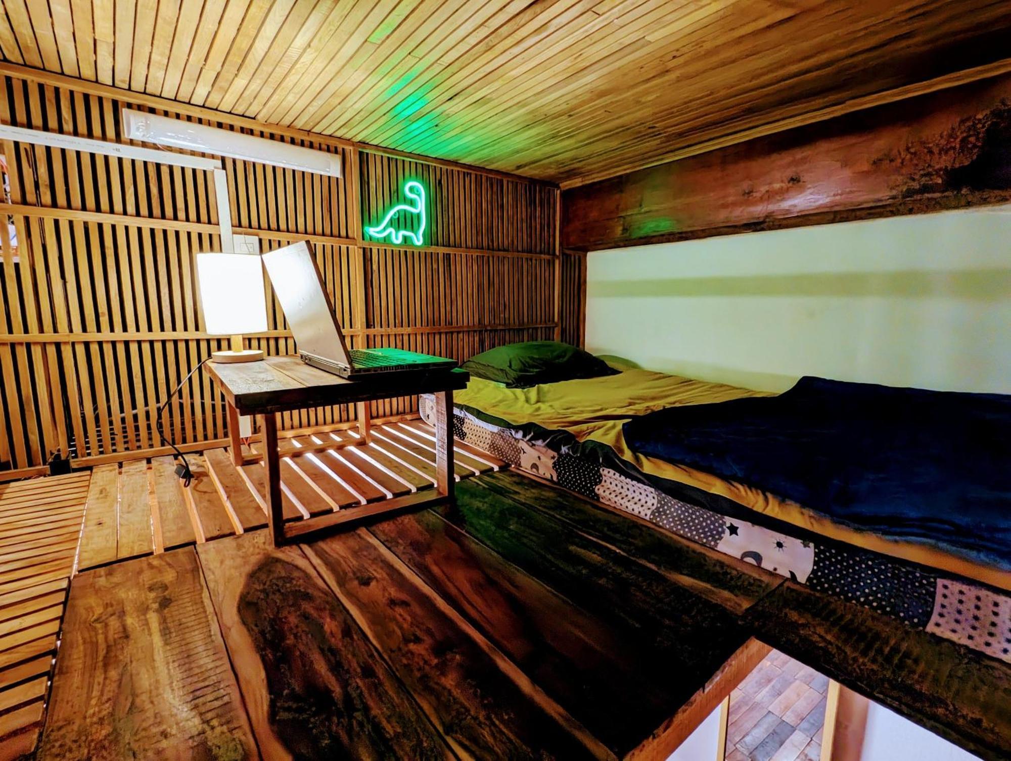 The Gk House Hostel, Ecolliving, Central City, Natural Wooden, Chill View Rooftop, Restaurant And Cocktail Bar Ho Chi Minh-Byen Eksteriør billede