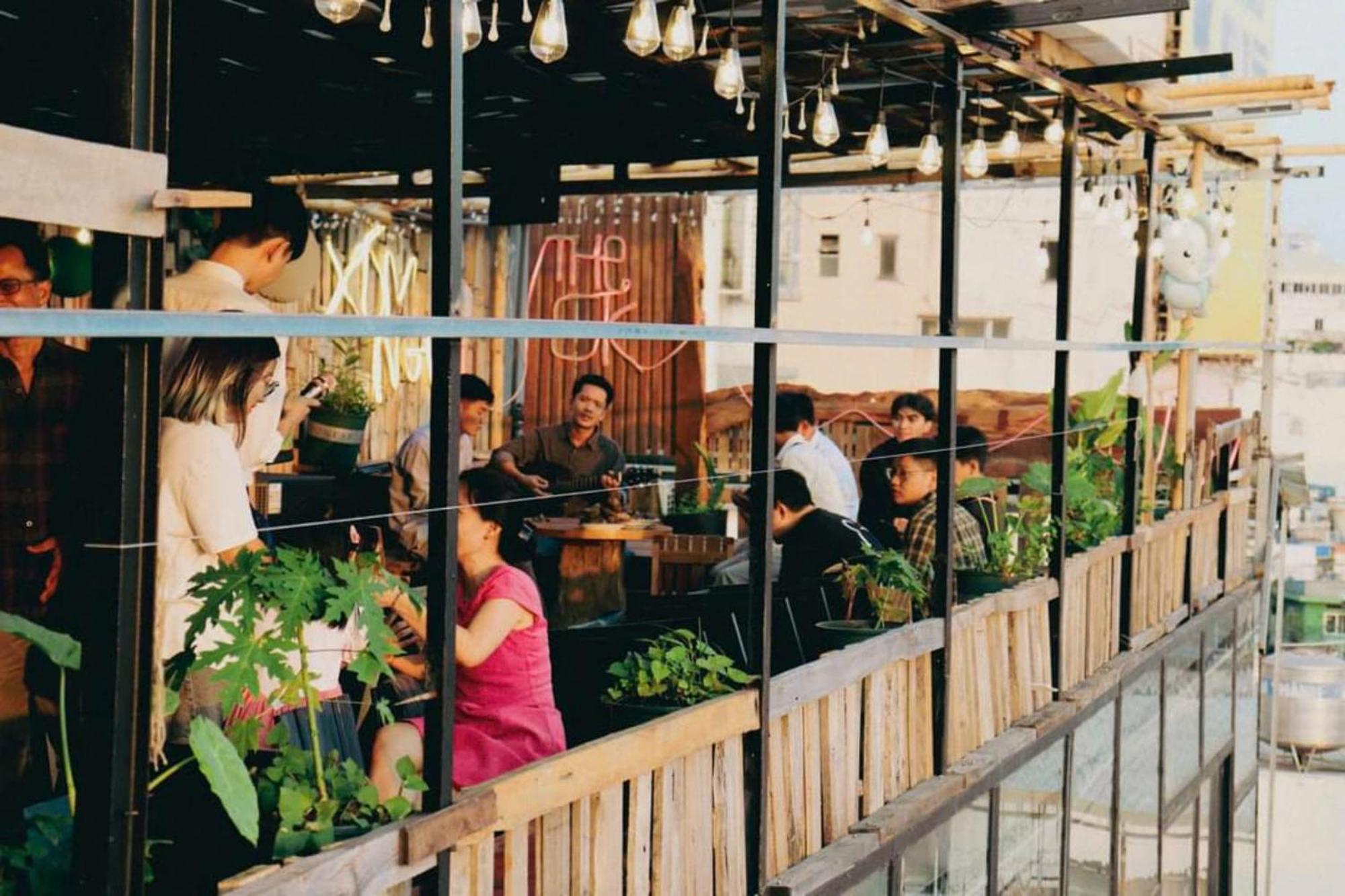 The Gk House Hostel, Ecolliving, Central City, Natural Wooden, Chill View Rooftop, Restaurant And Cocktail Bar Ho Chi Minh-Byen Eksteriør billede